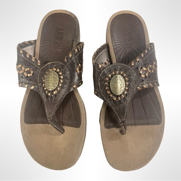 ARRAY Brown leather Sandals with Woven Detail and brass embellishment - Picture 2 of 7